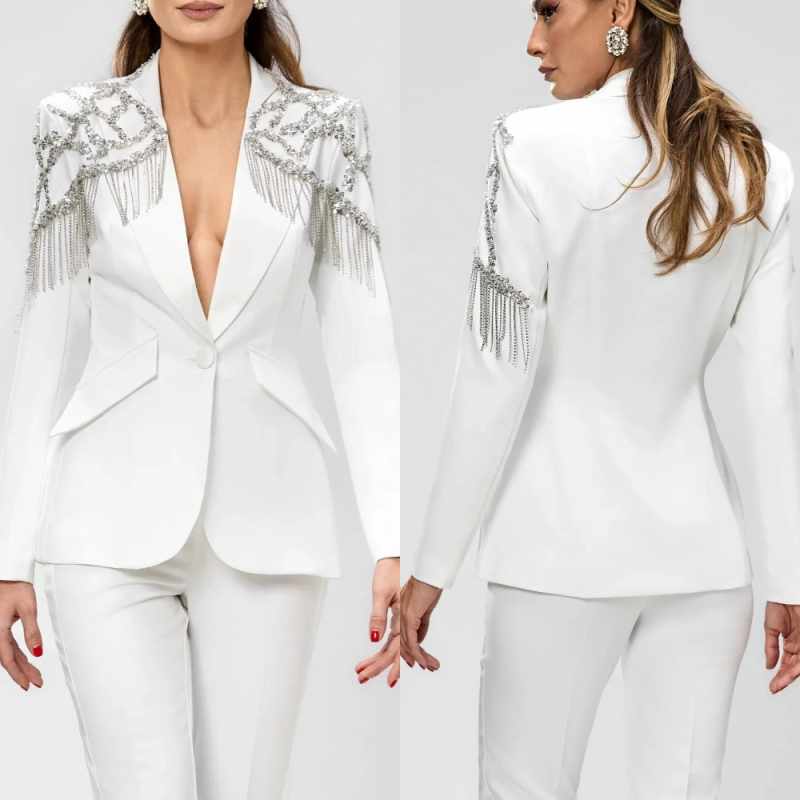 Women'S Formal Wear For A Wedding Guest - Kadınlar için özelleştirilmiş Düğün Smokinleri Boncuklu